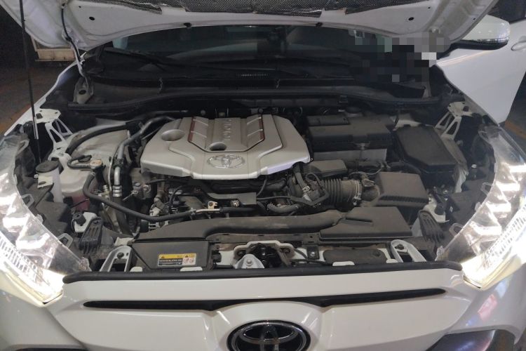 Used Toyota FRONTLANDER 2023 2.0L CVT Luxury Edition Engine Bay