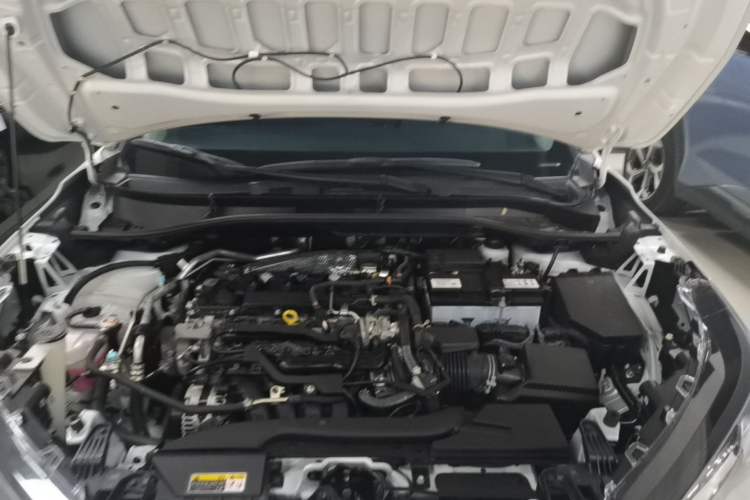 Used Toyota FRONTLANDER 2023 2.0L CVT Elite Edition Engine Bay