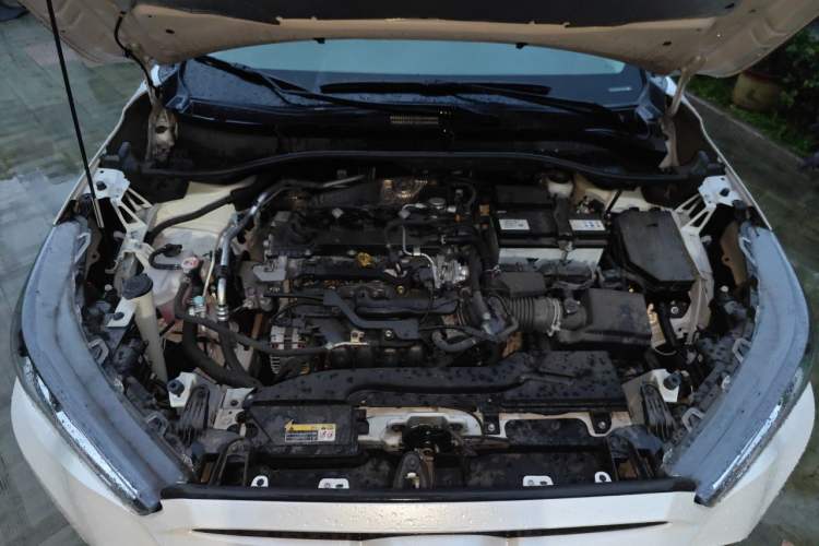Used Toyota FRONTLANDER 2023 2.0L CVT Elite Edition Engine Bay