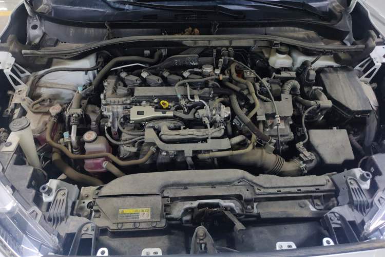 Used Toyota FRONTLANDER 2023 2.0L Smart Electric Hybrid Dual-Engine Deluxe Version Engine Bay