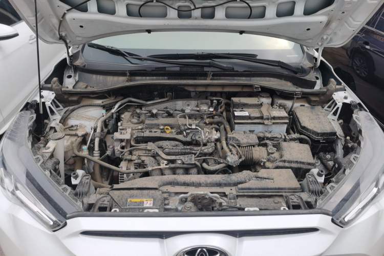 Used Toyota FRONTLANDER 2023 2.0L CVT Elite Edition Engine Bay