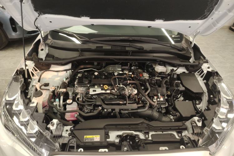 Used Toyota FRONTLANDER 2023 2.0L Smart Electric Hybrid Dual-Engine Deluxe Version Engine Bay