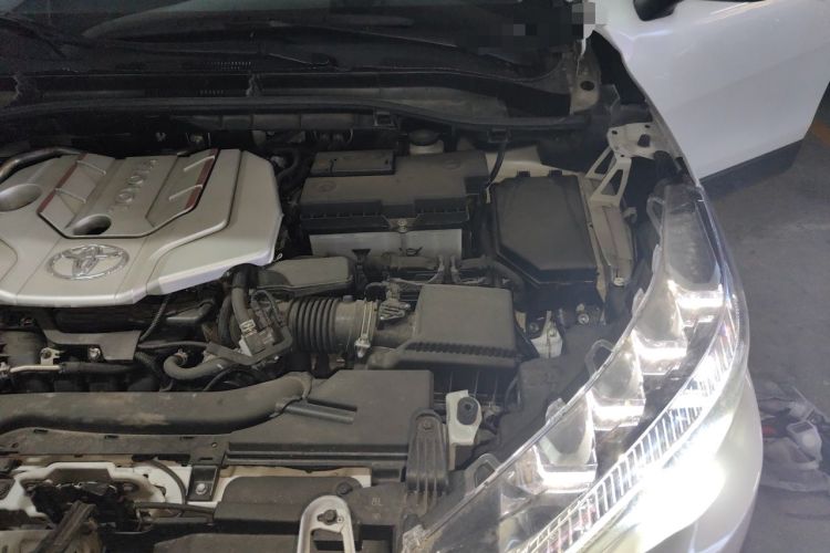 Used Toyota FRONTLANDER 2023 2.0L CVT Luxury Edition Engine Bay Left