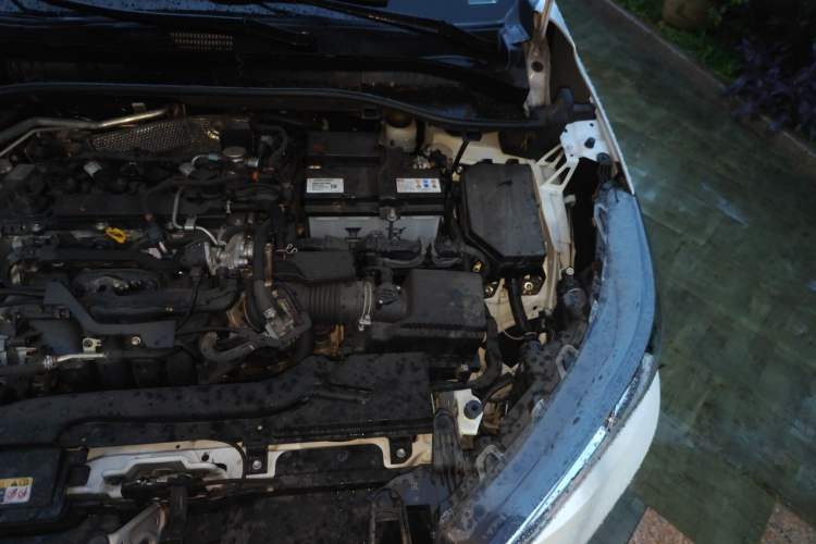 Used Toyota FRONTLANDER 2023 2.0L CVT Elite Edition Engine Bay Left
