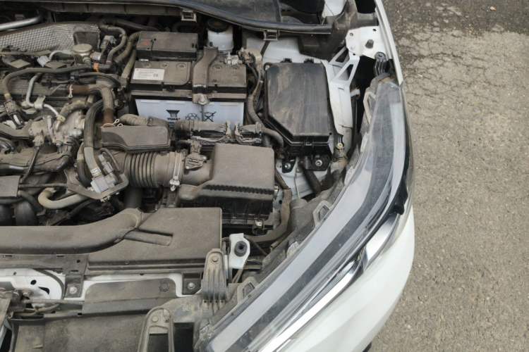 Used Toyota FRONTLANDER 2023 2.0L CVT Elite Edition Engine Bay Left