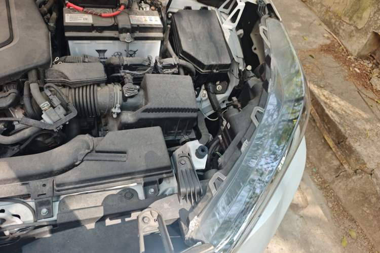 Used Toyota FRONTLANDER 2023 2.0L CVT Elite Edition Engine Bay Left