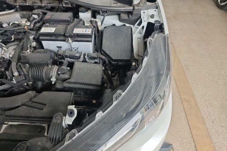 Used Toyota FRONTLANDER 2023 2.0L CVT Elite Edition Engine Bay Left
