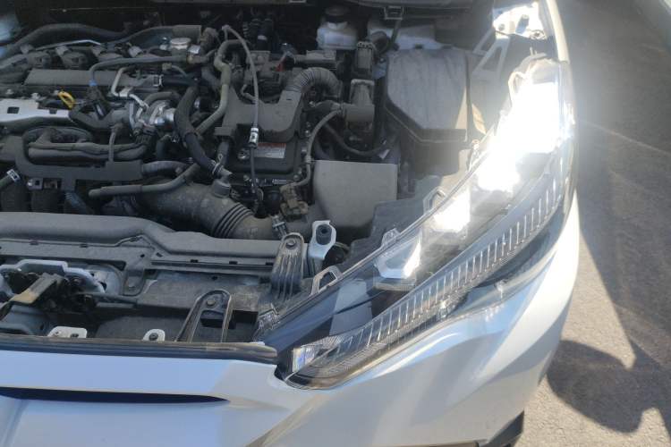 Used Toyota FRONTLANDER 2023 2.0L Smart Electric Hybrid Dual-Engine Deluxe Version Engine Bay Left