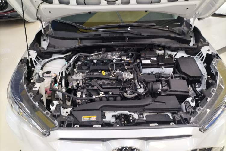 Used Toyota FRONTLANDER 2023 2.0L CVT Elite Edition Engine Bay