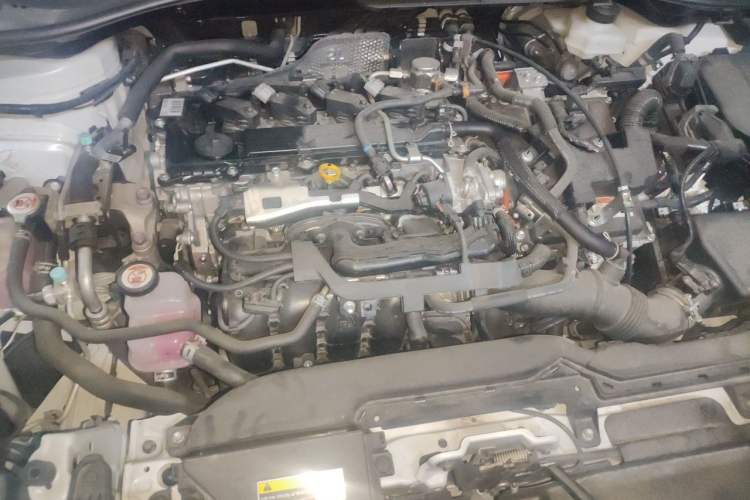 Used Toyota FRONTLANDER 2023 2.0L Smart Electric Hybrid Dual-Engine Luxury Edition Engine Bay
