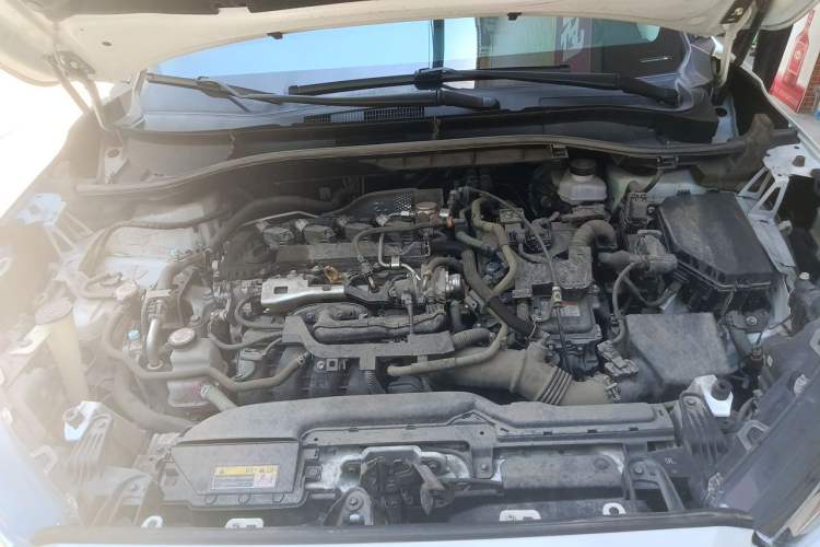 Used Toyota FRONTLANDER 2023 2.0L Smart Electric Hybrid Dual-Engine Leading Edition Engine Bay