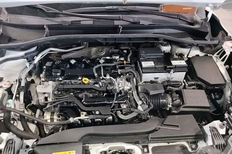 Used Toyota FRONTLANDER 2023 2.0L CVT Elite Edition Engine Bay