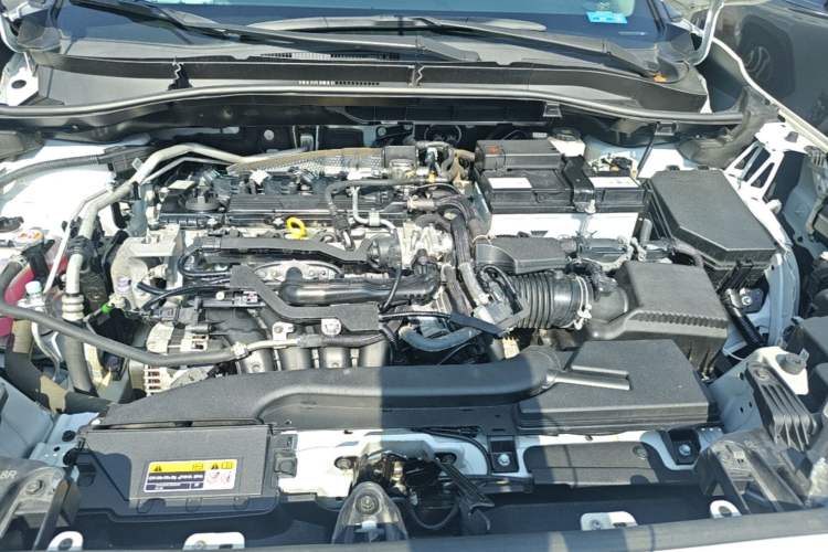 Used Toyota FRONTLANDER 2023 2.0L CVT Luxury Edition Engine Bay