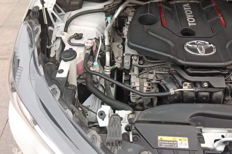 Used Toyota FRONTLANDER 2023 2.0L CVT Elite Edition Engine Bay Right