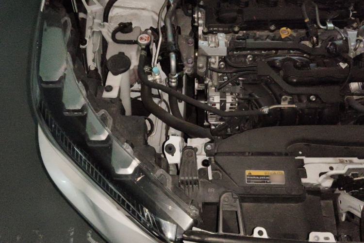 Used Toyota FRONTLANDER 2023 2.0L CVT Luxury Edition Engine Bay Right