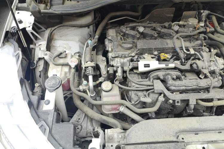 Used Toyota FRONTLANDER 2023 2.0L Smart Electric Hybrid Dual-Engine Luxury Edition Engine Bay Right