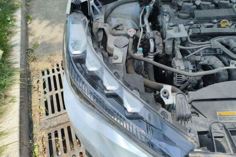 Used Toyota FRONTLANDER 2023 2.0L CVT Luxury Edition Engine Bay Right