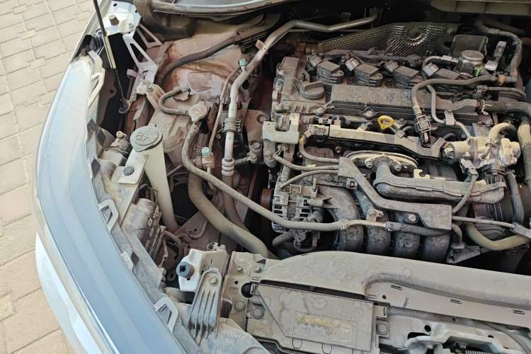 Used Toyota FRONTLANDER 2023 2.0L CVT Elite Edition Engine Bay Right