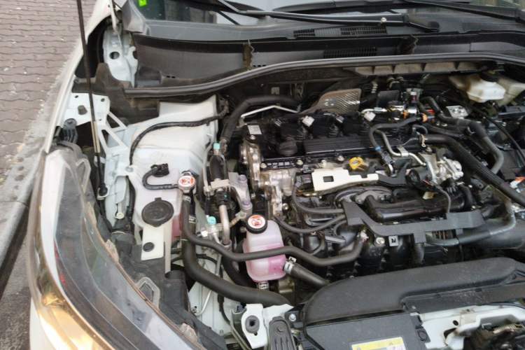 Used Toyota FRONTLANDER 2023 2.0L Smart Electric Hybrid Dual-Engine Leading Edition Engine Bay Right