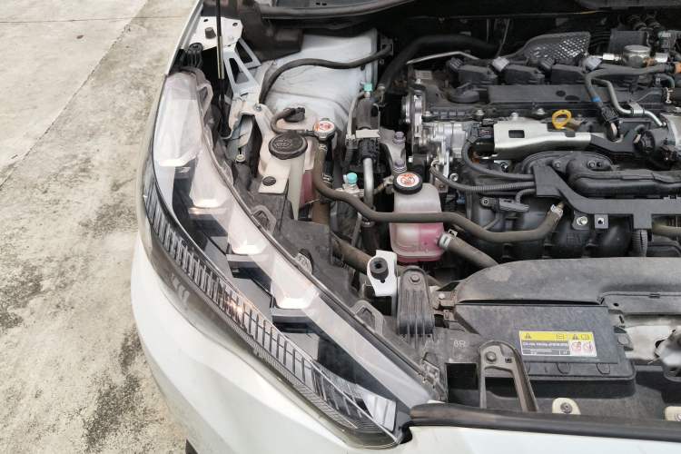 Used Toyota FRONTLANDER 2023 2.0L Smart Electric Hybrid Dual-Engine Luxury Edition Engine Bay Right
