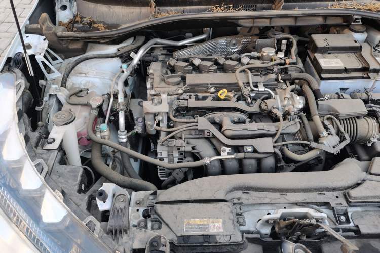Used Toyota FRONTLANDER 2023 2.0L CVT Luxury Edition Engine Bay Right