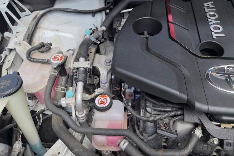 Used Toyota FRONTLANDER 2023 2.0L Smart Electric Hybrid Dual-Engine Leading Edition Engine Bay Right