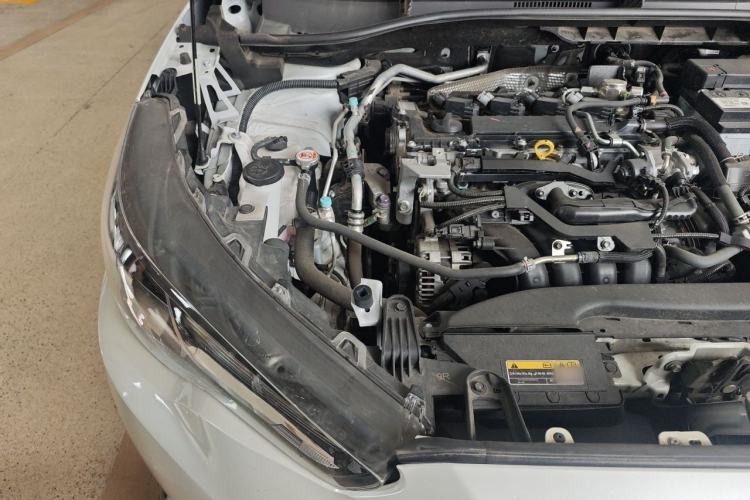 Used Toyota FRONTLANDER 2023 2.0L CVT Elite Edition Engine Bay Right