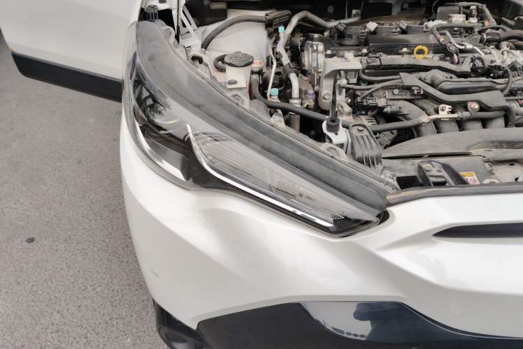 Used Toyota FRONTLANDER 2023 2.0L CVT Elite Edition Engine Bay Right