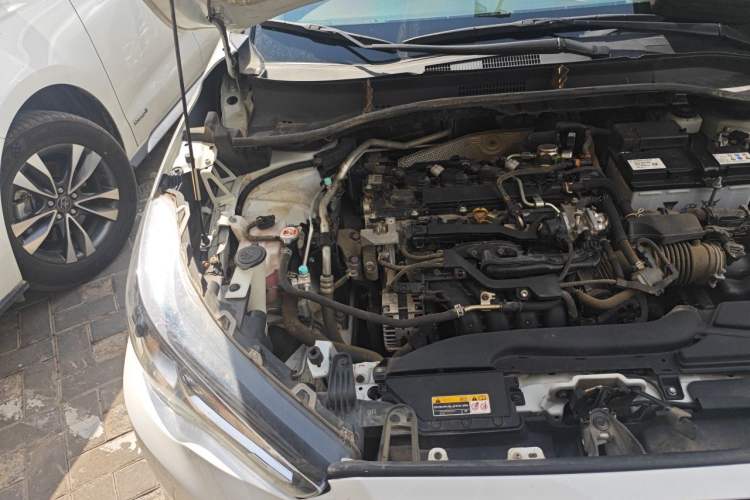 Used Toyota FRONTLANDER 2023 2.0L CVT Elite Edition Engine Bay Right