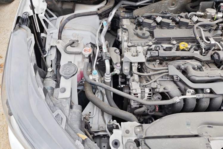 Used Toyota FRONTLANDER 2023 2.0L CVT Elite Edition Engine Bay Right