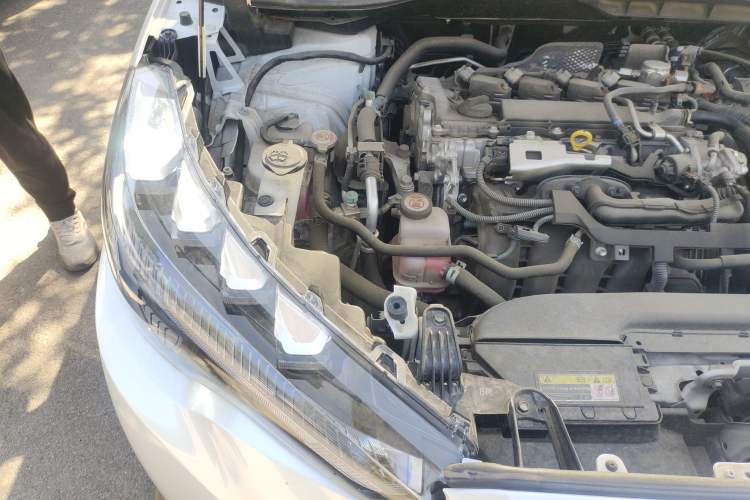 Used Toyota FRONTLANDER 2023 2.0L Smart Electric Hybrid Dual-Engine Deluxe Version Engine Bay Right