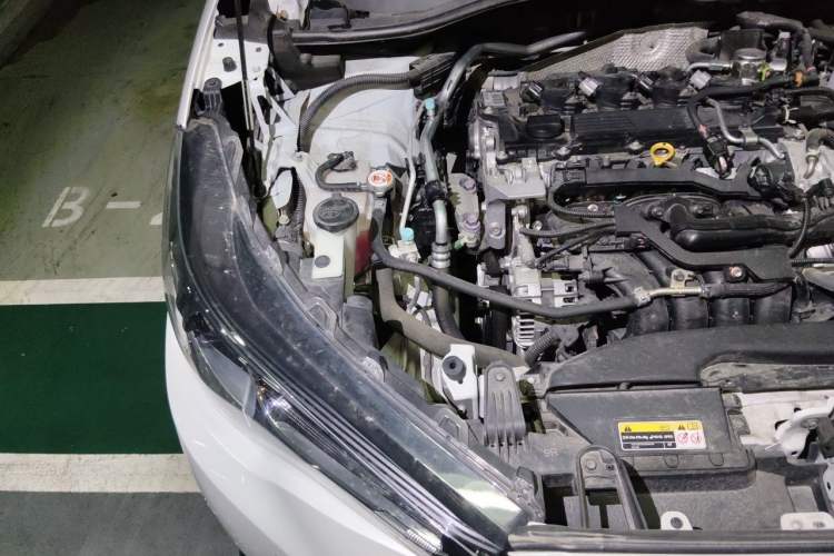 Used Toyota FRONTLANDER 2023 2.0L CVT Elite Edition Engine Bay Right