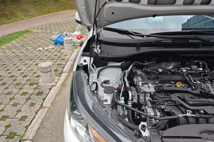 Used Toyota FRONTLANDER 2023 2.0L CVT Elite Edition Engine Bay Right