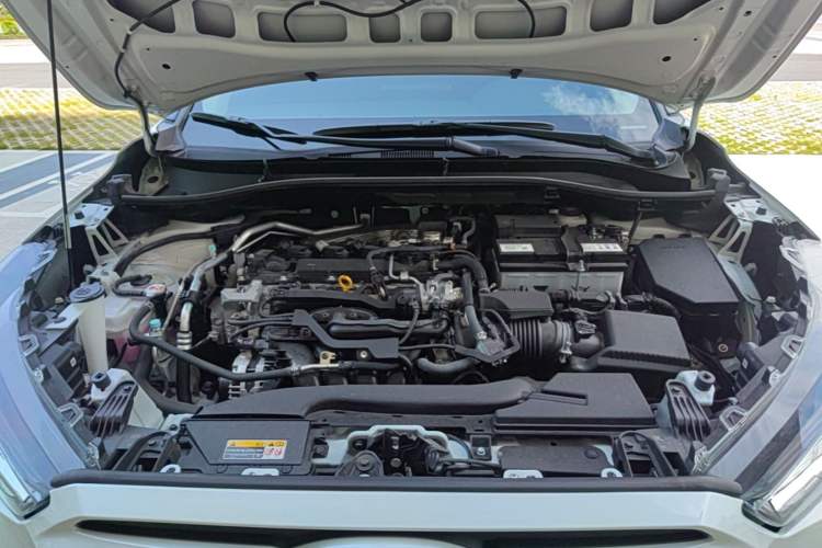 Used Toyota FRONTLANDER 2023 2.0L CVT Elite Edition Engine Bay