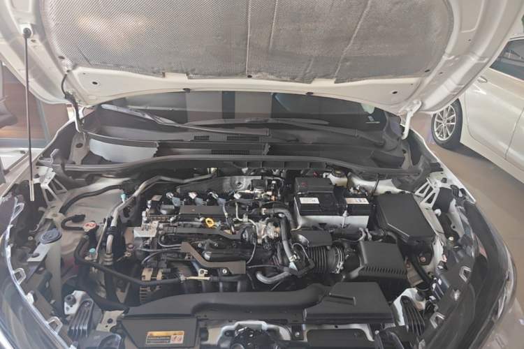 Used Toyota FRONTLANDER 2023 2.0L CVT Elite Edition Engine Bay