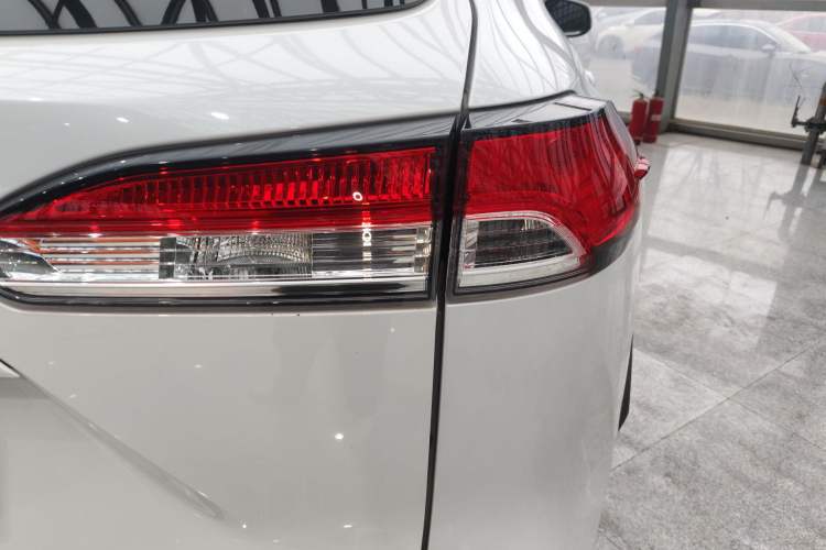 Used Toyota FRONTLANDER 2023 2.0L CVT Leading Edition Exterior 3