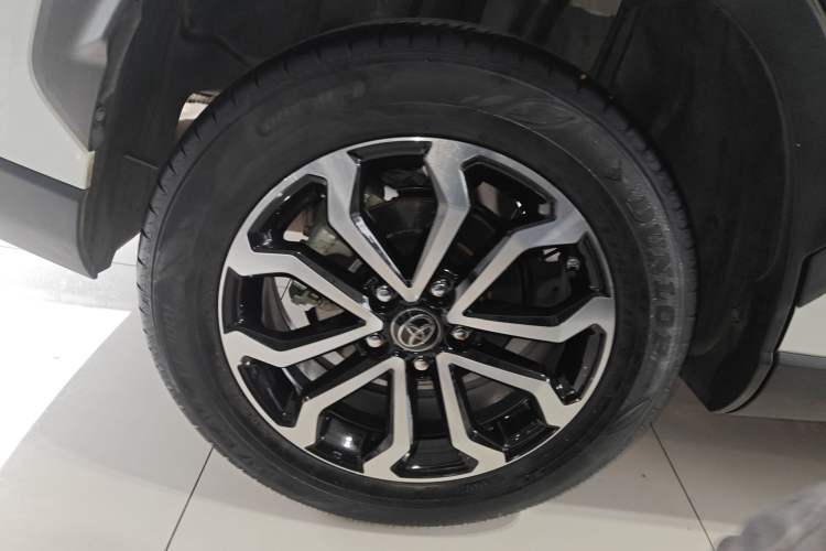 Used Toyota FRONTLANDER 2023 2.0L Smart Electric Hybrid Dual-Engine Deluxe Version Exterior 5