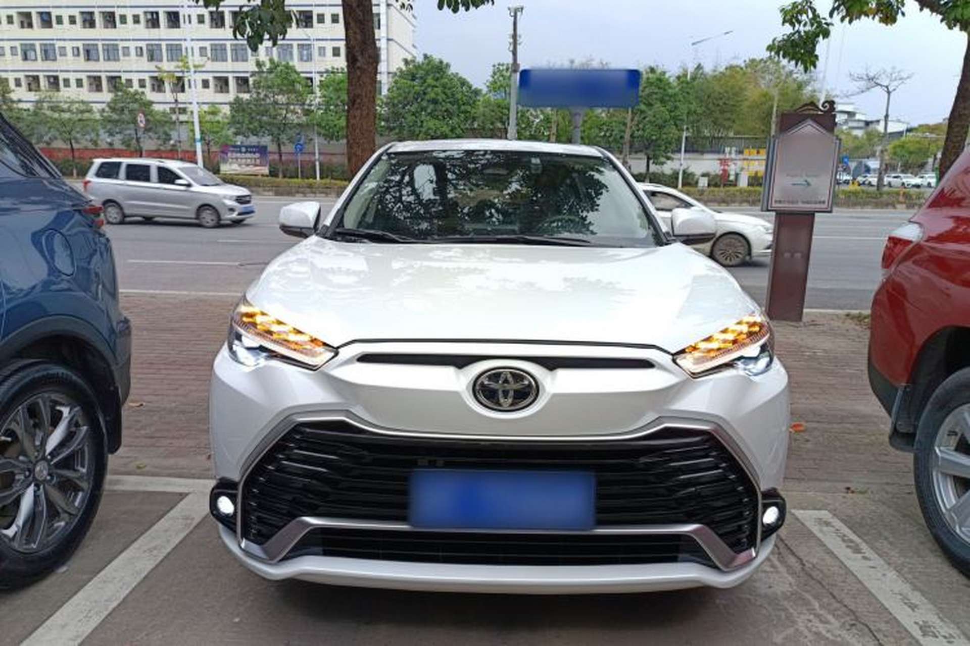 Used Toyota FRONTLANDER 2023 2.0L CVT Sport Edition Front