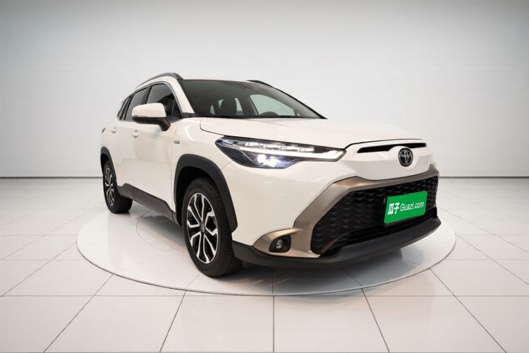 Used Toyota FRONTLANDER 2023 2.0L Smart Electric Hybrid Dual-Engine Deluxe Version Front Right 45 Deg