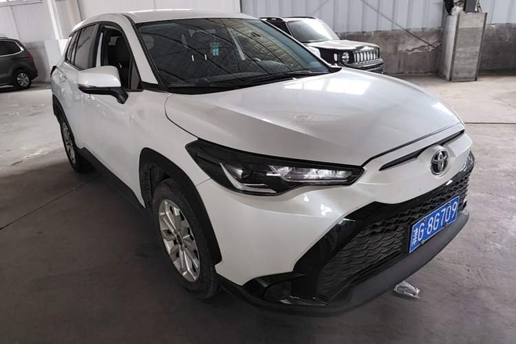 Used Toyota FRONTLANDER 2023 2.0L CVT Elite Edition Front Right 45 Deg