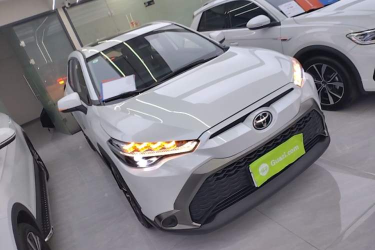 Used Toyota FRONTLANDER 2023 2.0L CVT Luxury Edition Front Right 45 Deg