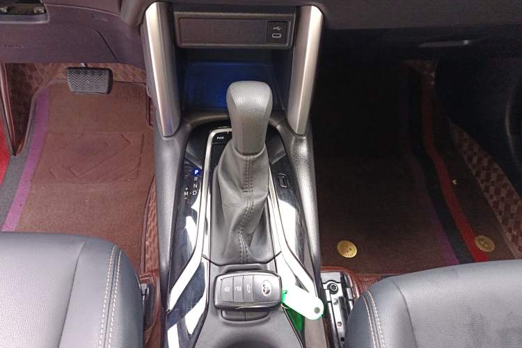 Used Toyota FRONTLANDER 2023 2.0L CVT Sport Edition Gear Lever