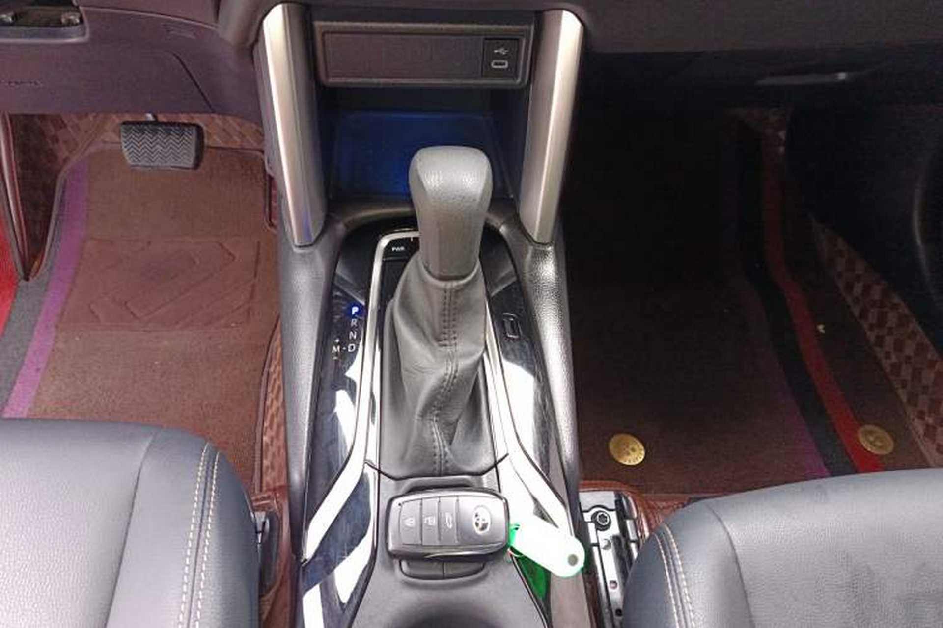 Used Toyota FRONTLANDER 2023 2.0L CVT Sport Edition Gear Lever