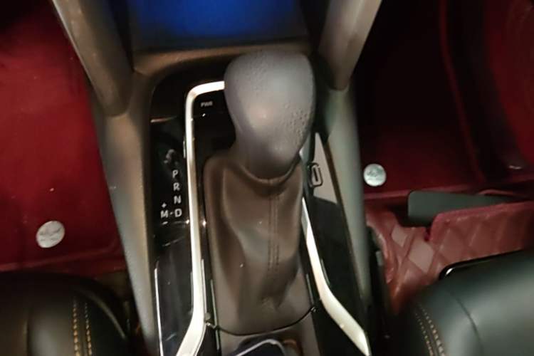 Used Toyota FRONTLANDER 2023 2.0L CVT Sport Edition Gear Lever
