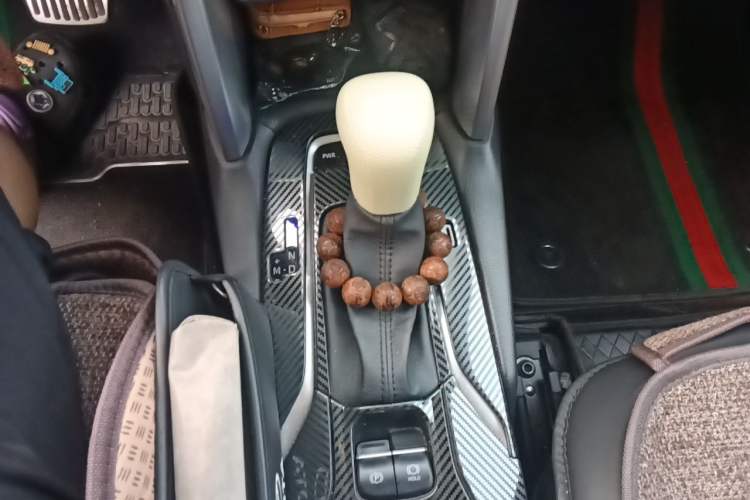 Used Toyota FRONTLANDER 2023 2.0L CVT Elite Edition Gear Lever