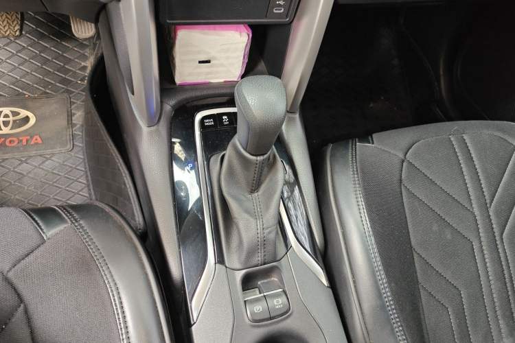 Used Toyota FRONTLANDER 2023 2.0L Smart Electric Hybrid Dual-Engine Leading Edition Gear Lever