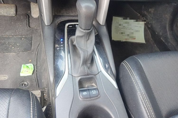 Used Toyota FRONTLANDER 2023 2.0L CVT Elite Edition Gear Lever