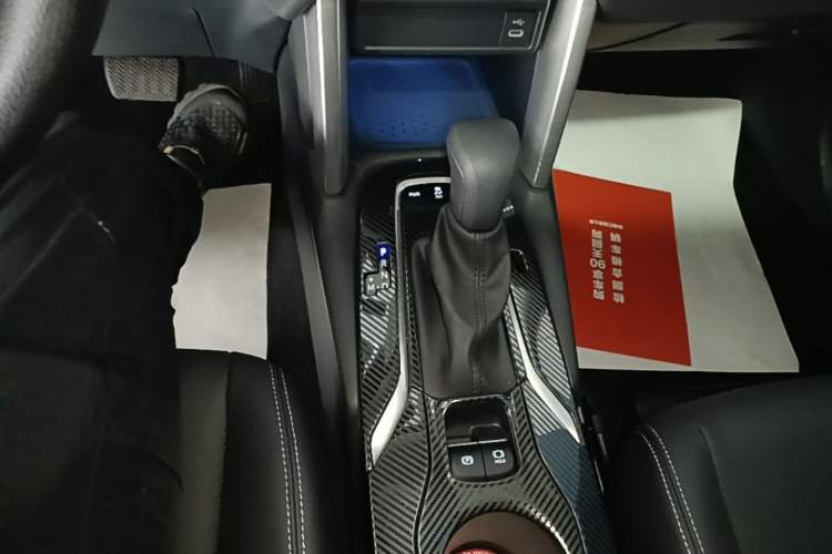 Used Toyota FRONTLANDER 2023 2.0L CVT Luxury Edition Gear Lever