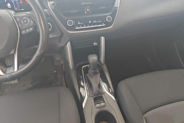 Used Toyota FRONTLANDER 2023 2.0L CVT Leading Edition Gear Lever