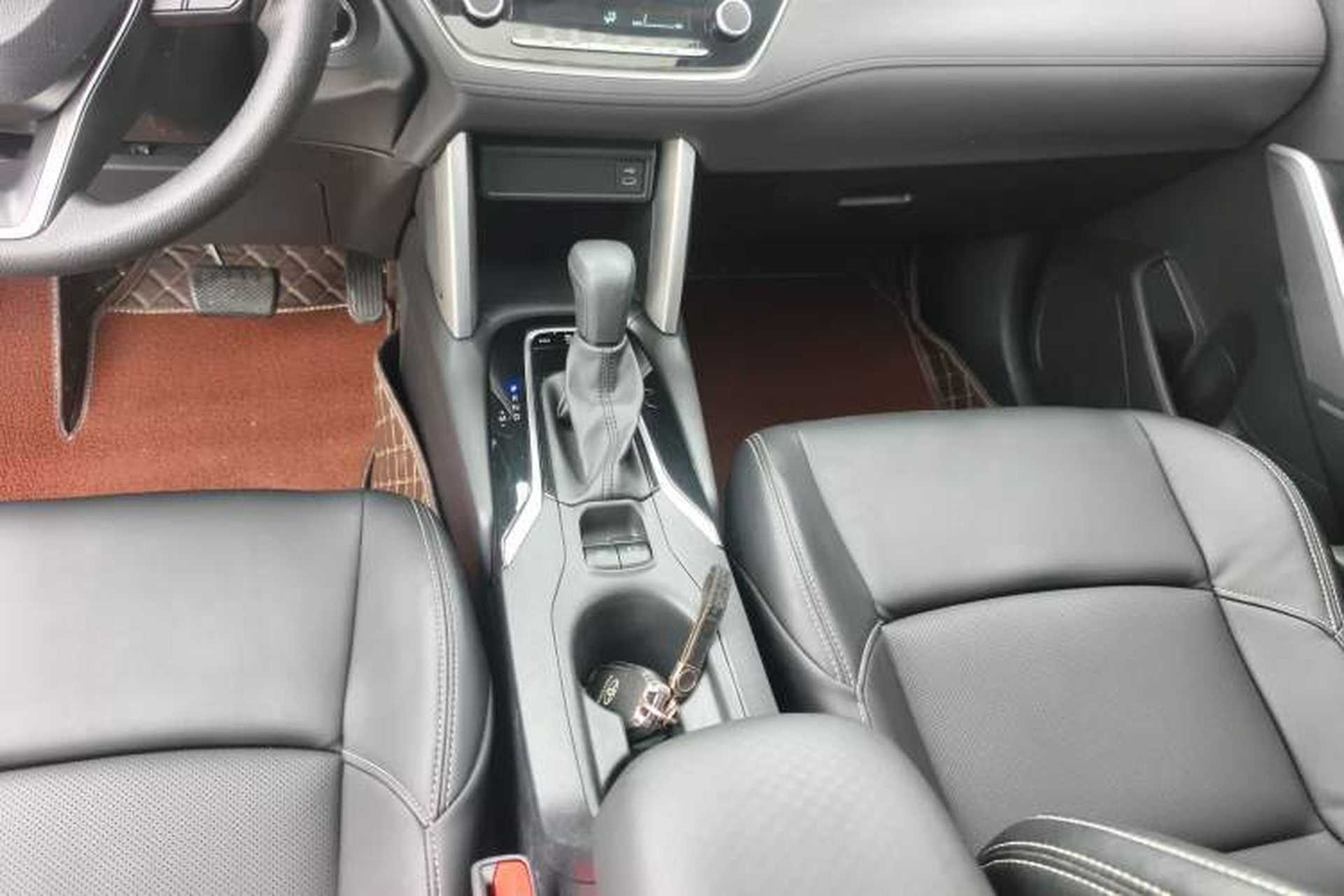 Used Toyota FRONTLANDER 2023 2.0L CVT Leading Edition Gear Lever